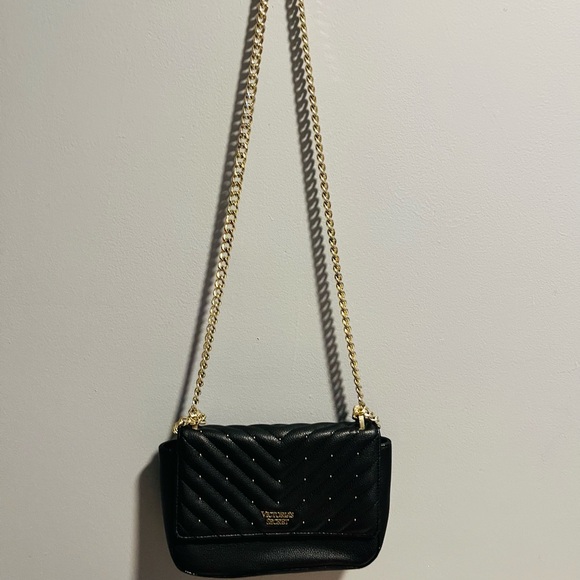 Victoria's Secret Black Quilted Shoulder Bag - Picture 5 of 9